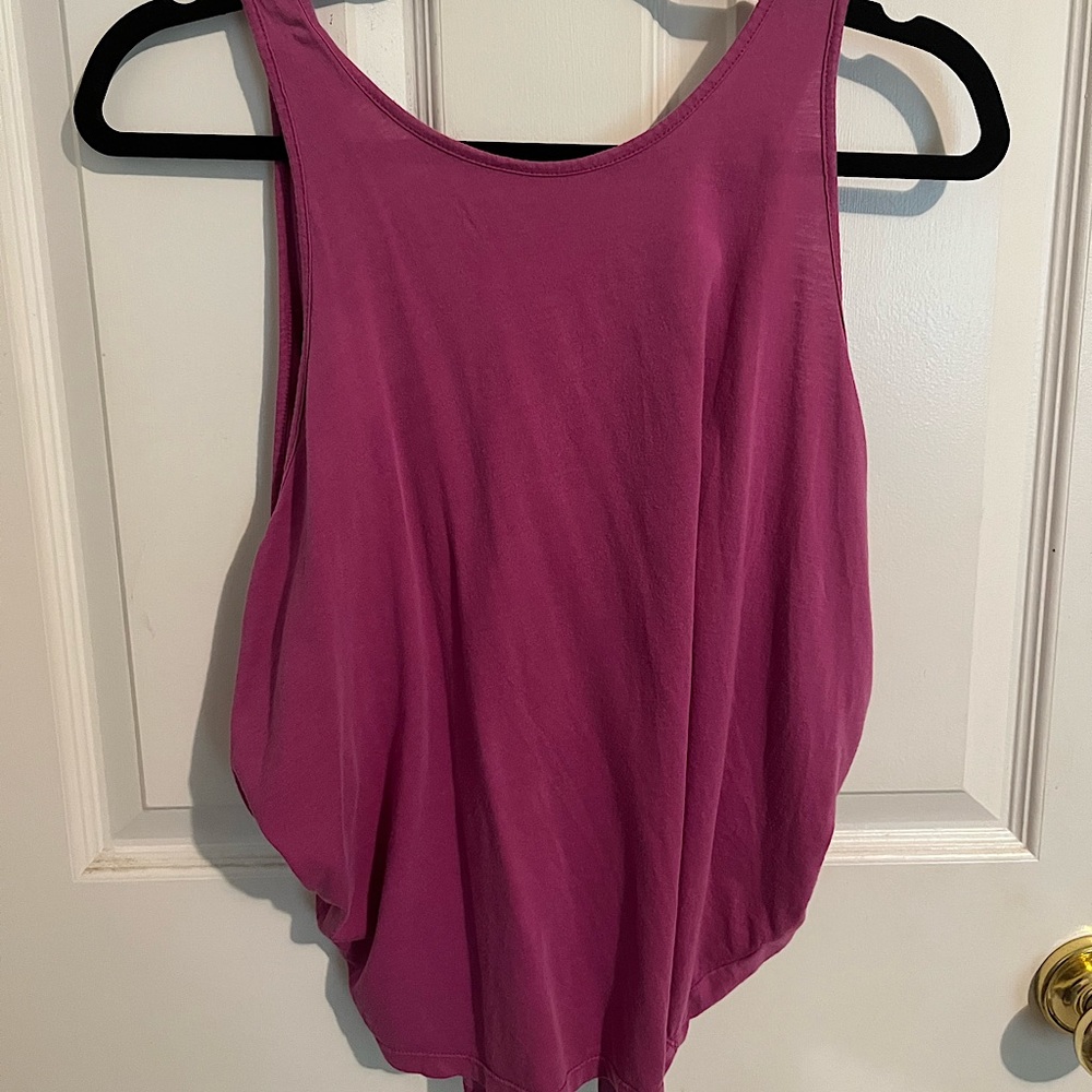 Athletic Cut Out Tank Top